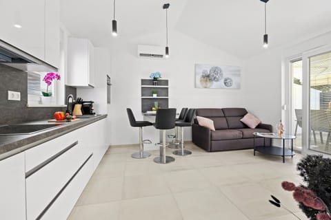 Apartment | Living room