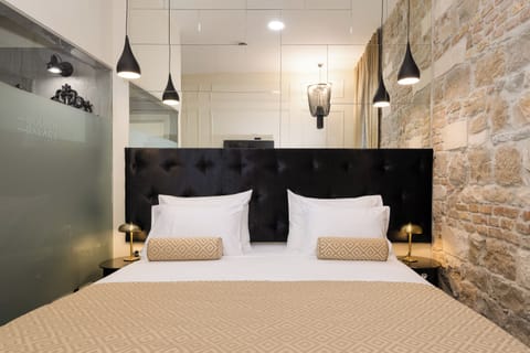 Luxury Room 2 | In-room safe, desk, laptop workspace, soundproofing