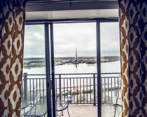 Signature Condo, 1 Bedroom, Kitchen, River View (Condo 14) | Terrace/patio