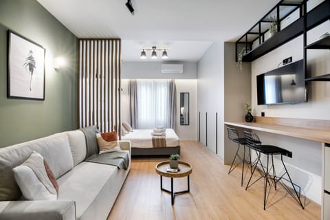 Studio, 1 Double Bed, Kitchen, City View | City view
