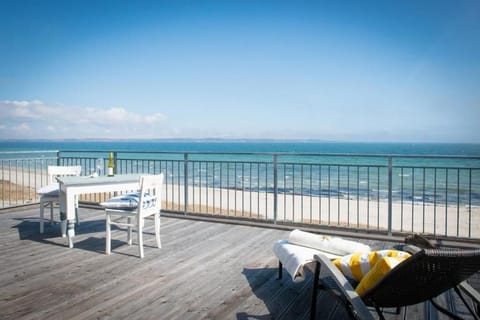 Comfort Studio Suite, Sea View | Desk, free WiFi