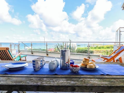 Cottage | Outdoor dining