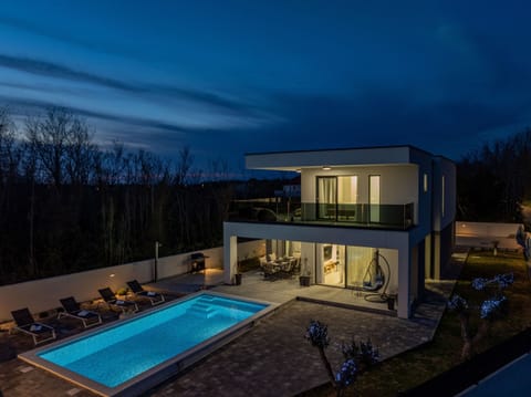 3 bedrooms