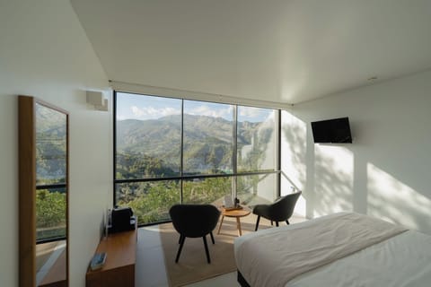 Suite Doble | Premium bedding, minibar, free WiFi, bed sheets