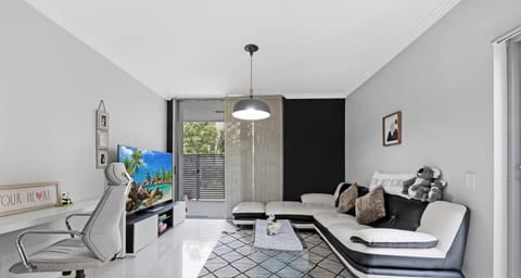 Classic Apartment, 2 Bedrooms (NRY241) | Living area | Flat-screen TV