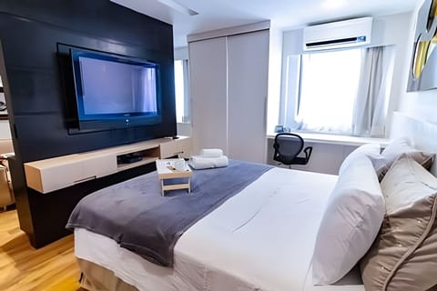 Basic Apartment | Desk, laptop workspace, free WiFi
