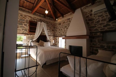 1 bedroom, in-room safe, soundproofing, free WiFi
