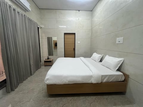 Deluxe Room | Free WiFi