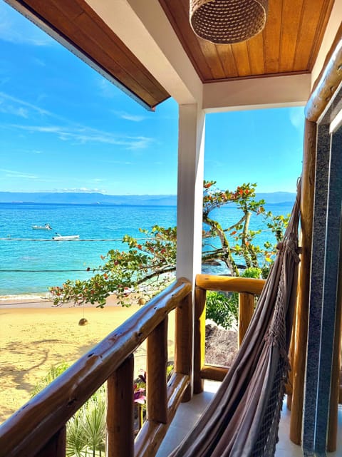 Comfort Suite, Beach View | Terrace/patio