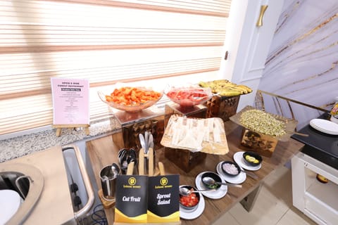 Free daily buffet breakfast