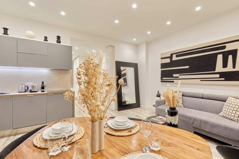 Apartment | Living area