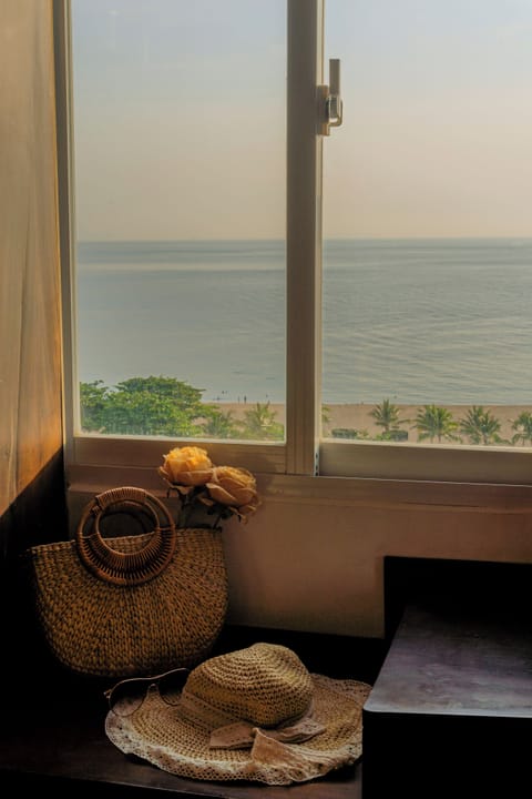 Premier Double Room, Balcony, Sea View | Premium bedding, minibar, in-room safe, soundproofing