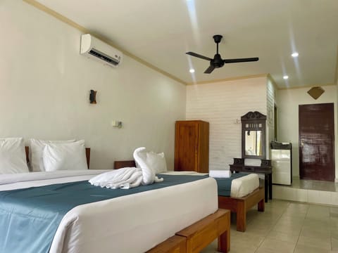 Deluxe Triple Room, Balcony | Free WiFi