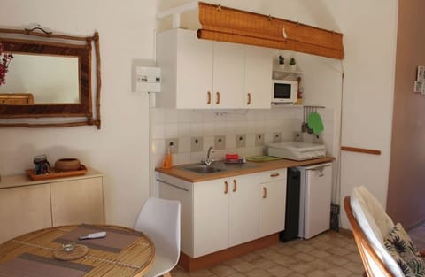 Comfort Apartment, Garden View | Private kitchen