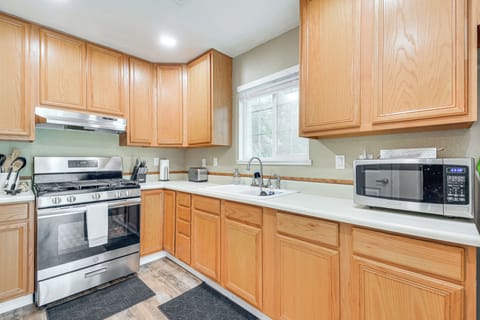 House (2 Bedrooms) | Interior