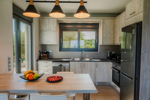 Villa | 3 bedrooms, Internet