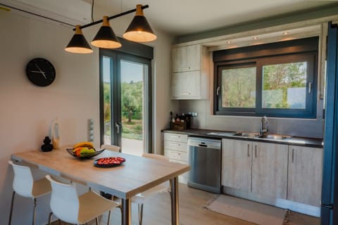 Villa | 3 bedrooms, Internet