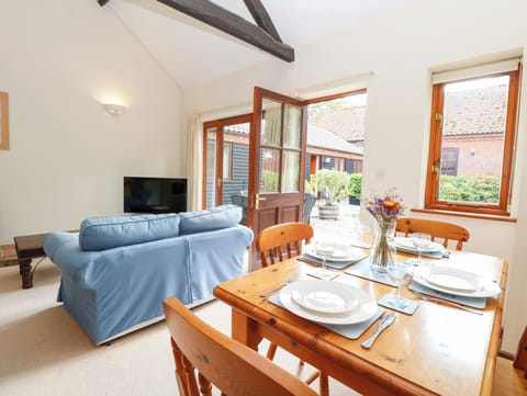 Cottage | Interior
