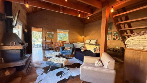 Cabin | Living area | Fireplace