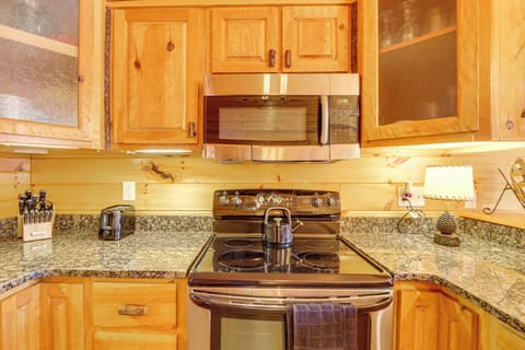 House (2 Bedrooms) | Interior