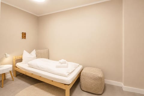 Villa | 5 bedrooms, iron/ironing board, individually furnished, bed sheets