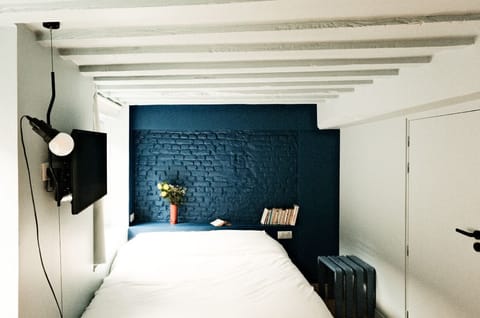 Comfort Double Room, City View | Blackout drapes, free WiFi