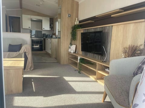 Cabin | Living area