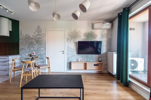 Comfort Studio, Balcony, City View | Iron/ironing board, free WiFi