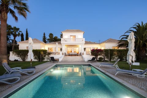 Villa | Exterior