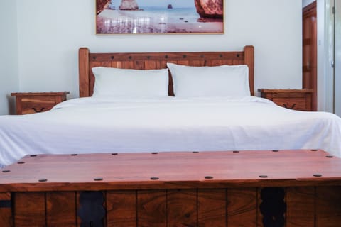 Comfort Villa | 4 bedrooms, iron/ironing board, WiFi (free), bed sheets