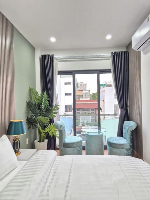 Deluxe Double Room, Balcony | Desk, blackout drapes, soundproofing, free WiFi