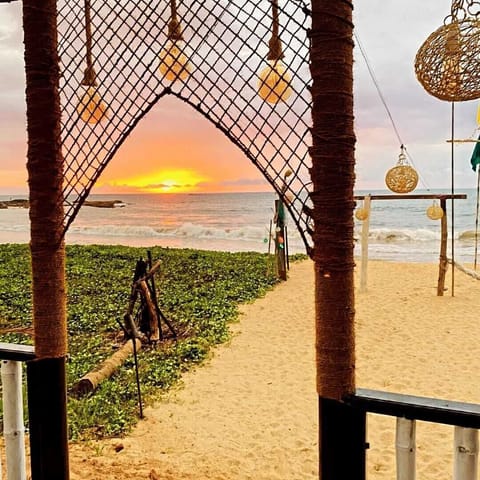 Private beach, white sand, beach bar