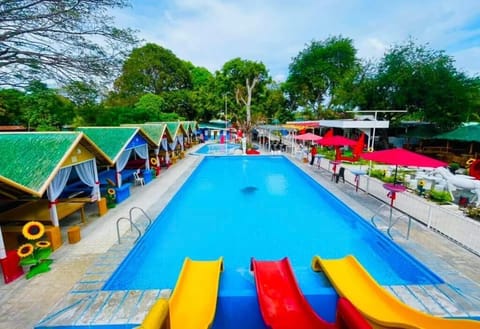 3 outdoor pools
