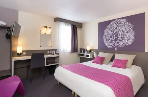 Premium bedding, desk, laptop workspace, soundproofing