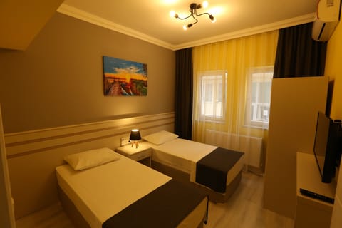 Standard Twin Room | Free WiFi