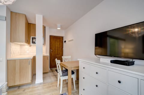 Comfort Studio, Balcony | Iron/ironing board, free WiFi