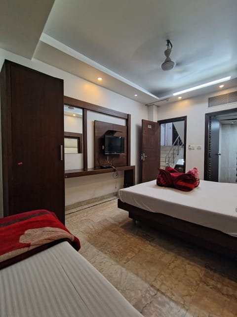 Deluxe Triple Room | Free WiFi, bed sheets