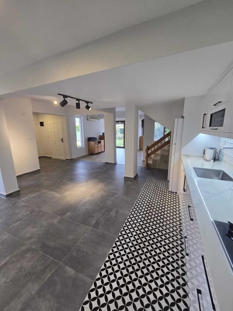 Villa, Garden View | Private kitchen | Electric kettle