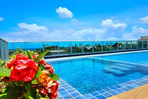 2 outdoor pools