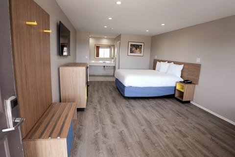 Classic Single Room | In-room safe, free WiFi