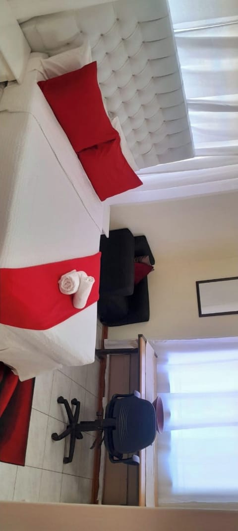 Comfort Double Room Single Use | Blackout drapes, soundproofing, iron/ironing board, free WiFi