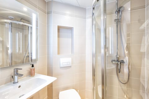 In-room safe, desk, soundproofing, iron/ironing board