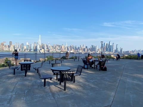 Apartment, 2 Bedrooms, Smoking, City View | Outdoor dining