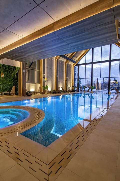 Indoor pool, seasonal outdoor pool
