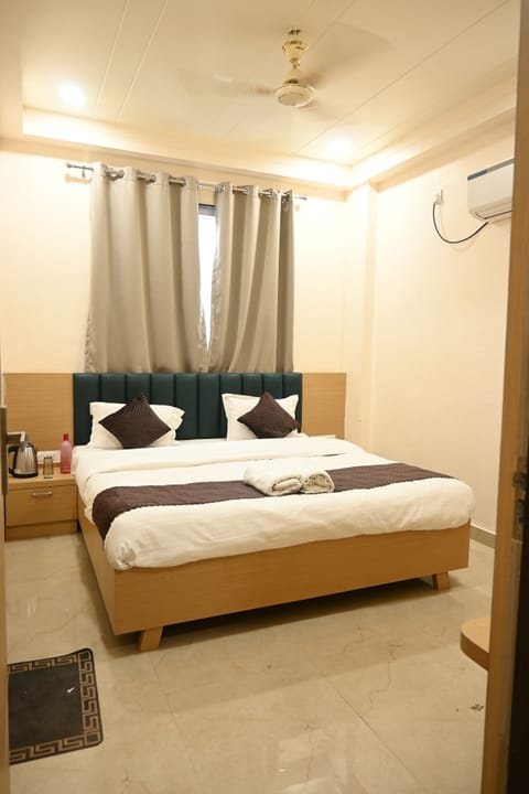 Deluxe Double Room | Free WiFi