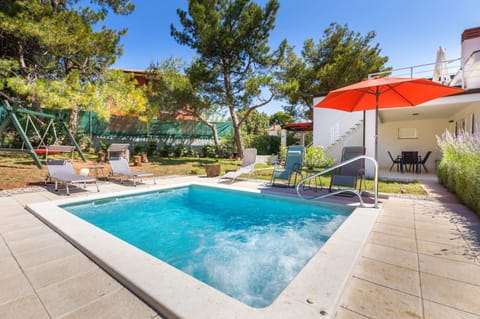 Villa | Pool | Indoor pool, outdoor pool