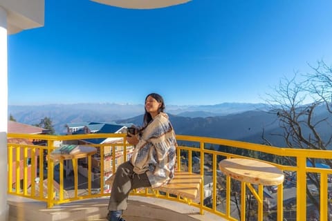 Deluxe Quadruple Room with Balcony and Mountain View | Balcony