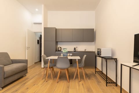 Studio | Private kitchen | Freezer