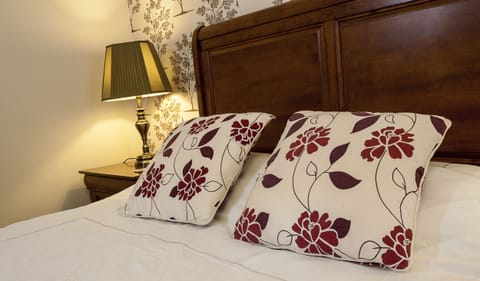 Desk, iron/ironing board, free WiFi