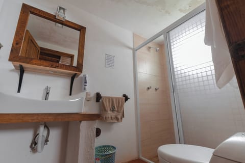 Family Cabin | Bathroom | Shower, rainfall showerhead, free toiletries, hair dryer